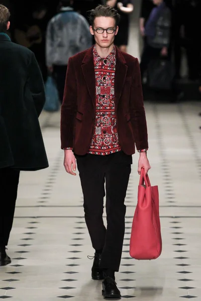 Look 44